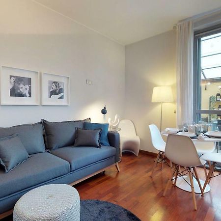 Design Apartment Near Duomo Square Milan Exterior photo