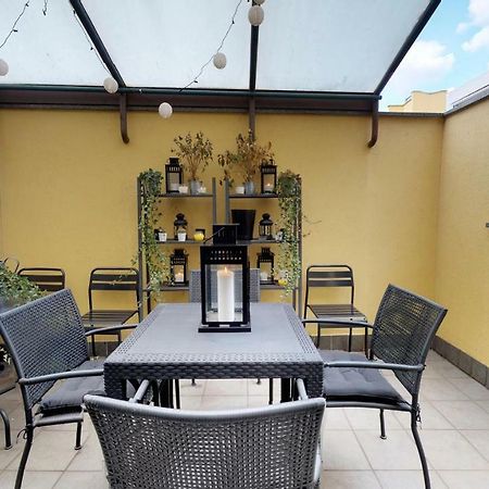 Design Apartment Near Duomo Square Milan Exterior photo