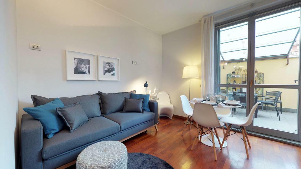 Design Apartment Near Duomo Square Milan Exterior photo